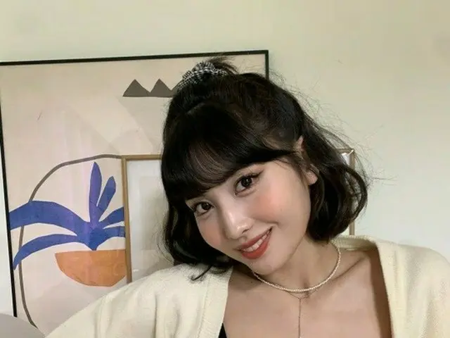 「TWICE」モモ、グラマラスな姿…鍛えられた腹筋と美貌でパーフェクト