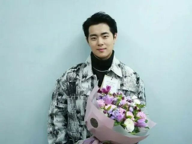 俳優チョ・ビョンギュ、SNSで近況を公開…驚異的なビジュアル