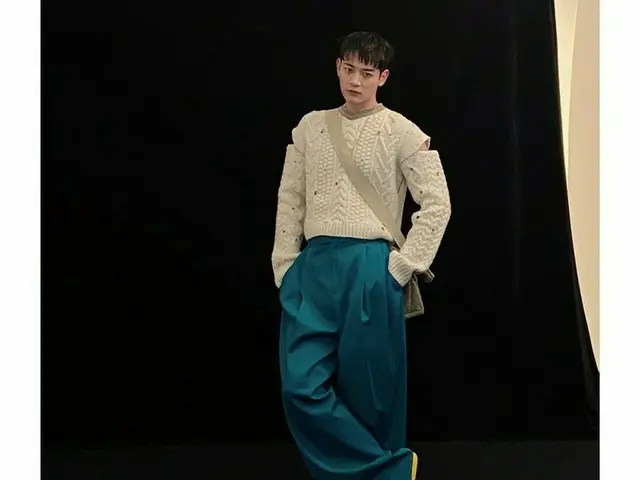 「SHINee」ミンホ、インスタ更新!!…グラビア撮影時のビハインドカット公開