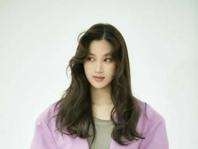 女優ムン・ガヨン、グラビアBカット公開…これぞまさに「女神降臨」