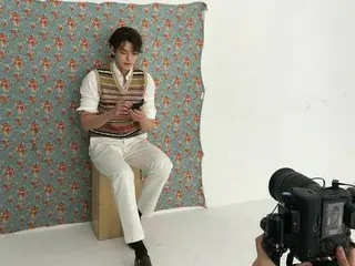 俳優キム・ウビン、座っているだけでグラビア…プロフェッショナルな姿