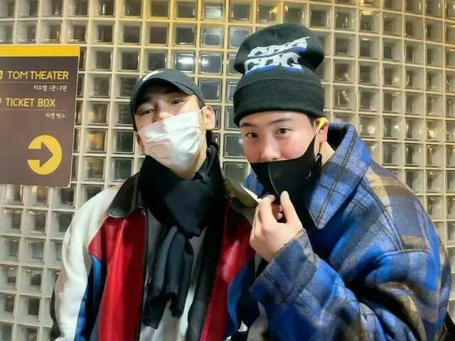 「SHINee」Key（キー）、弟 「Block B」P.Oの演劇観覧…温かい友情