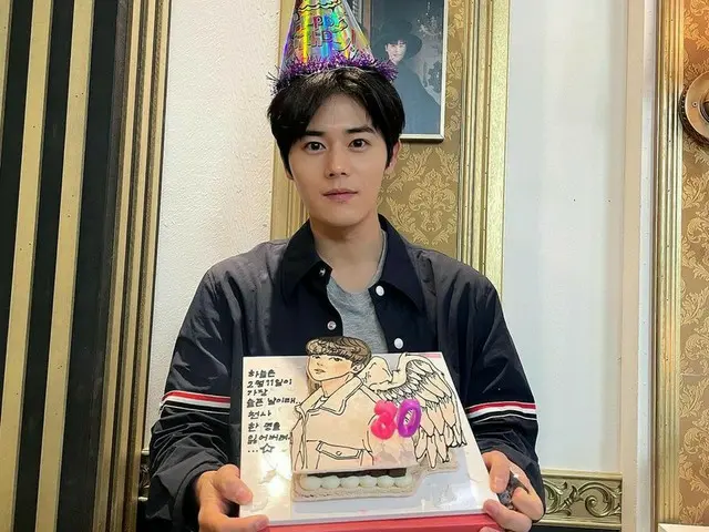 キム・ドンジュン（ZE:A）、とんがり帽子をかぶってかわいいビジュアル…誕生日祝いに感謝