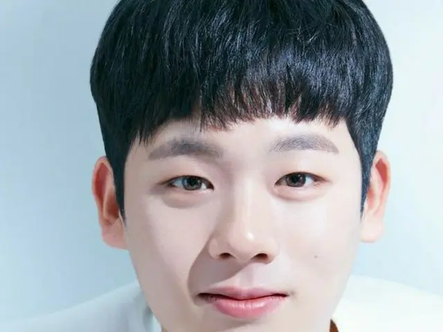 “パク・ボゴムのそっくりさん”俳優イ・ジョンハ「大好きなパク・ボゴム先輩、過分で恥ずかしい」