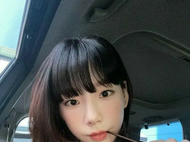 「少女時代」テヨン、無邪気にお菓子を食べる姿も可愛い♥