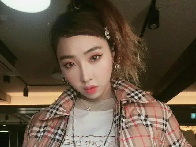 「2NE1」出身コン・ミンジ、本当に綺麗になった…クロップT着てHIPHOPなラブリーさ