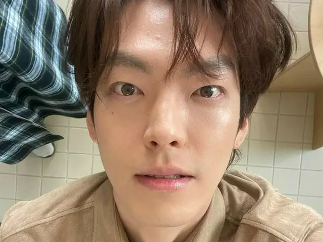 俳優キム・ウビン、遊び心たっぷりな表情…愉快な魅力で魅了