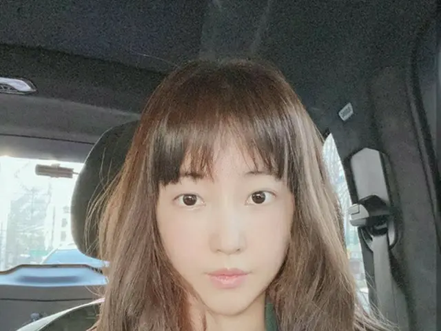 女優キム・サラン、ヘアスタイル変身でさらに童顔に…最強の44歳