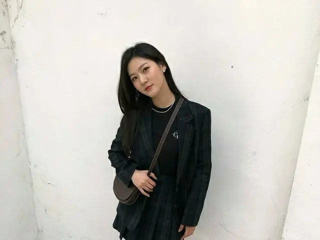 女優キム・セロン、角度の重要性を無視する美貌…適当に撮ってもグラビア級