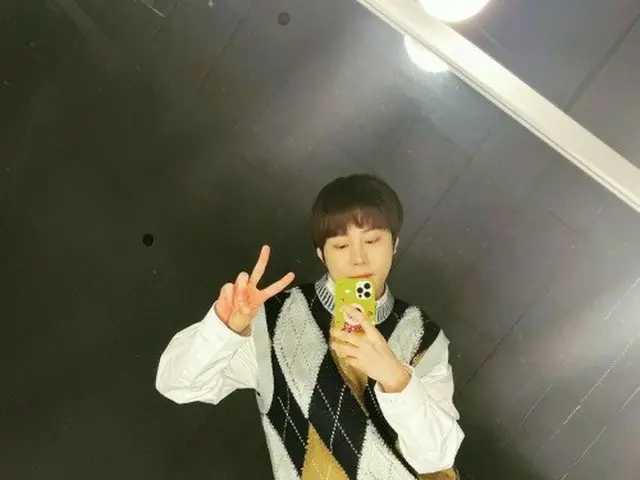 元「WANNA-ONE」ハ・ソンウン、おかっぱ頭がお似合い…学生のような初々しさ