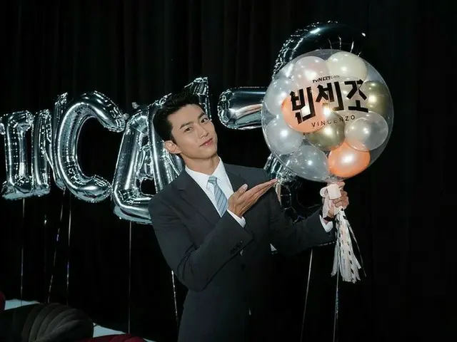オク・テギョン（2PM）、イケメンすぎるビジュアルでドラマ「ヴィンチェンツォ」をPR！…“みんな一緒にリアタイ視聴”（動画あり）