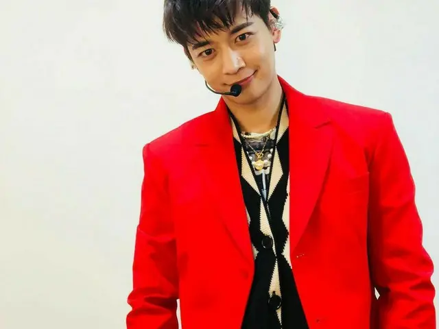 「SHINee」ミンホ、「Heart Attack」＆「Don’t Call Me」の活動を衣装で振り返る