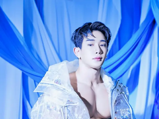 元「MONSTA X」ウォノ、次元の違う色気を披露…鍛え上げられた腹筋にキュン♥