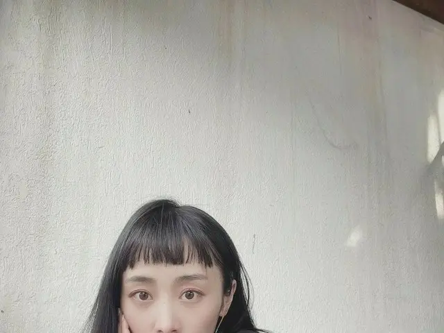 「KARA」出身ニコル、パッツン前髪でかわいらしい雰囲気に