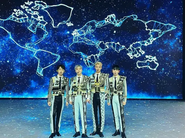 「SHINee」ミンホ、オンラインコンサート終えインスタ更新…“This is SHINee. we are five.”