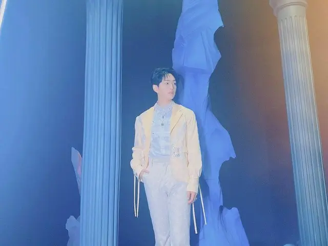 「SHINee」オンユ、海底神殿の王子様…新曲「Atlantis」のMV撮影時のひとコマ