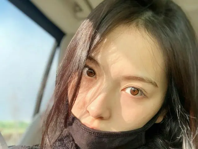 「KARA」出身知英、さまざまなセルフィーで近況伝える