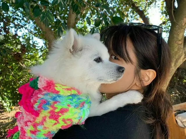 「少女時代」スヨン、愛犬と楽しい日常…“今日じゃないよ”