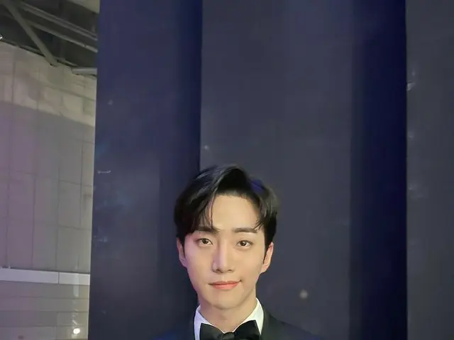 「2PM」ジュノ、プレゼンターとして「百想芸術大賞」に参加…素敵なスーツ姿