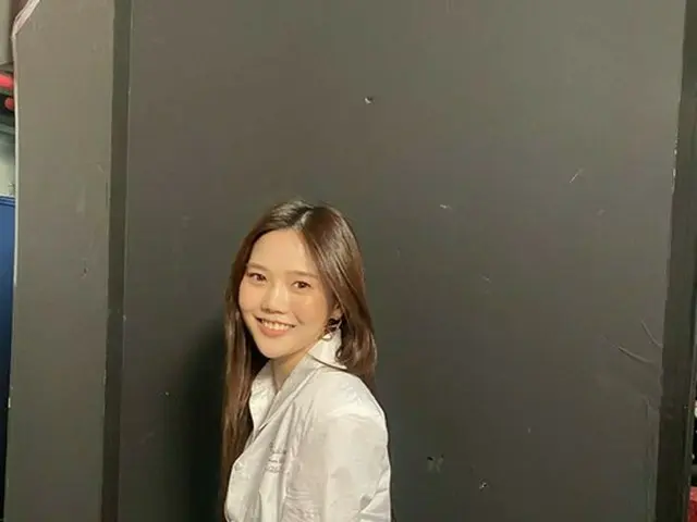 「OH MY GIRL」ヒョジョン、笑顔に胸キュン…爽やかな美貌
