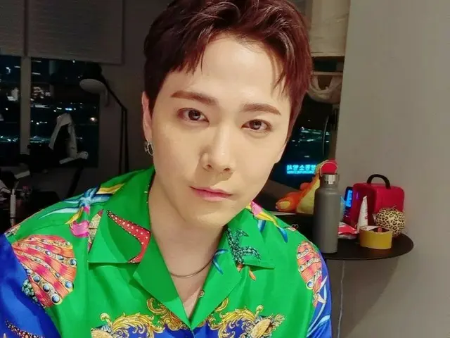 「FTISLAND」イ・ホンギ、今日も素敵なビジュアル…“昨日とは違う今日”