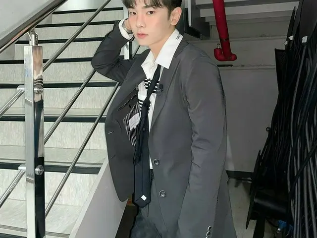 「SHINee」Key（キー）、おしゃれなスーツ姿で視線釘付け!!