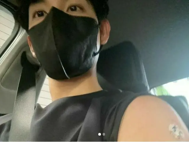 俳優イム・シワン、ワクチン接種の認証ショットで近況報告