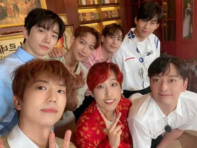 「文明特急」ジェジェ、完全体「2PM」との認証ショット公開!!