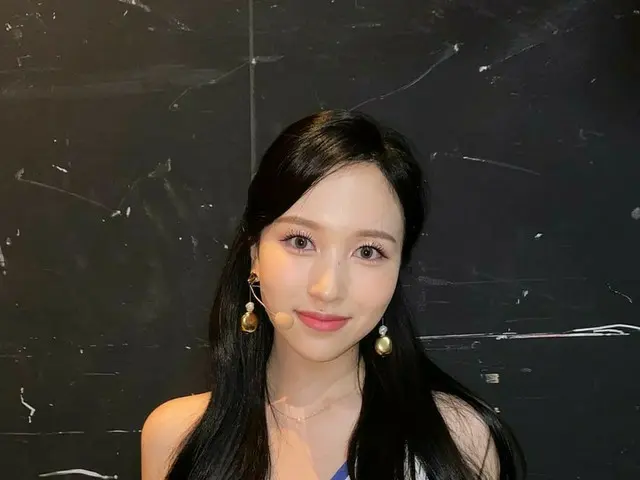 「TWICE」ミナ、清楚で華やかな美しさに思わず見とれる