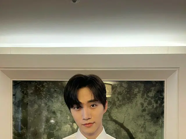 「2PM」ジュノ、セクシーなネクタイ姿にキュン♥