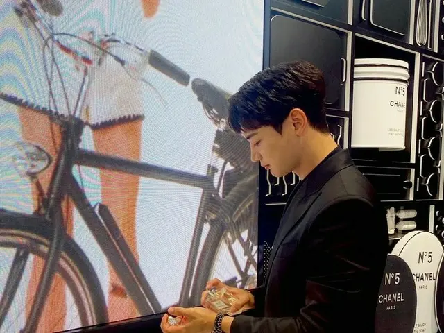 「SHINee」ミンホ、CHANEL FACTORY 5“ポップアップストア”オープニングイベントのビハインドカット公開♥