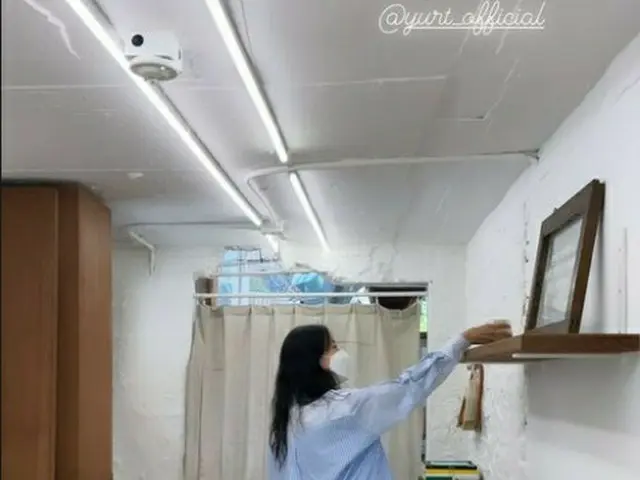 女優ハン・ヒョジュ、スニーカー履いてナチュラルな姿の日常公開