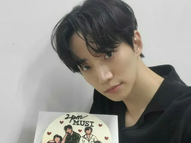 「2PM」ジュノ、乙女心をときめかせる眼差し…”愛があるとしたら「2PM」”