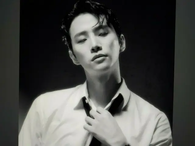 「2PM」ジュノ、モノクロから漂うシックで独歩的なセクシーな雰囲気