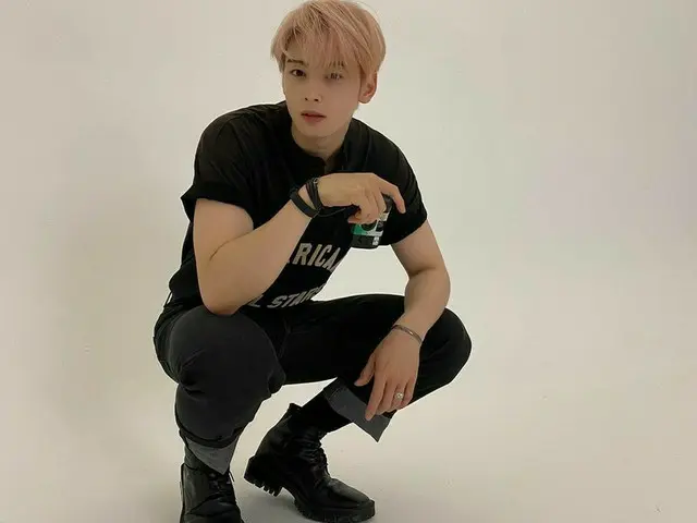 チャ・ウヌ（ASTRO）、薄いピンクヘアでビジュアルがアップグレード!!…どこまでもイケメンな“顔の天才”