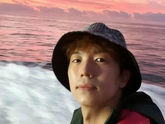 「2PM」ウヨン、ファンの心だけじゃなく魚まで捕まえる?!…“無条件捕まえるぞ”