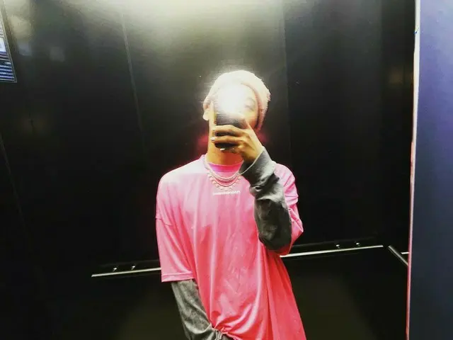 G-DRAGON、ピンクもよく似合う男…うれしい近況
