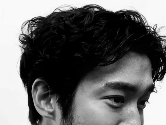 「SUPER JUNIOR」シウォン、何があったの？くしゃっとしたヘアーとヒゲにイトゥクも“誰??”