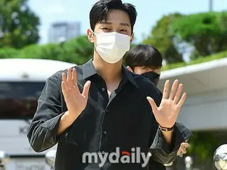 【フォト】ジニョン(B1A4)＆クリスタル(f(x)＆チャ・テヒョン、「チョン・ウンジの歌謡広場」出勤中