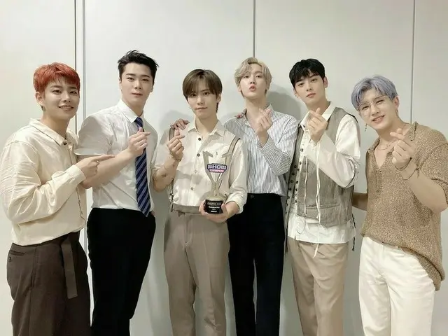 「ASTRO」、「SHOW CHAMPION」でも1位!!…“アロハありがとう”
