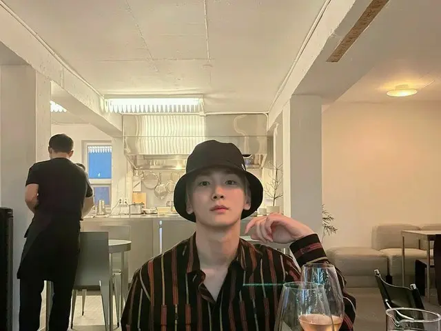 「SHINee」Key（キー）、ワイン1杯でほんのり赤くなった顔