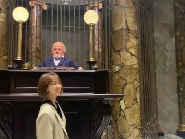 女優パク・シネ、2年前のイギリス旅行の思い出を公開…“マスクを脱いでまた行くことができますように”（動画あり）