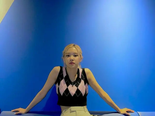「BLACKPINK」ロゼ、キューティセクシーな圧倒的ビジュアル