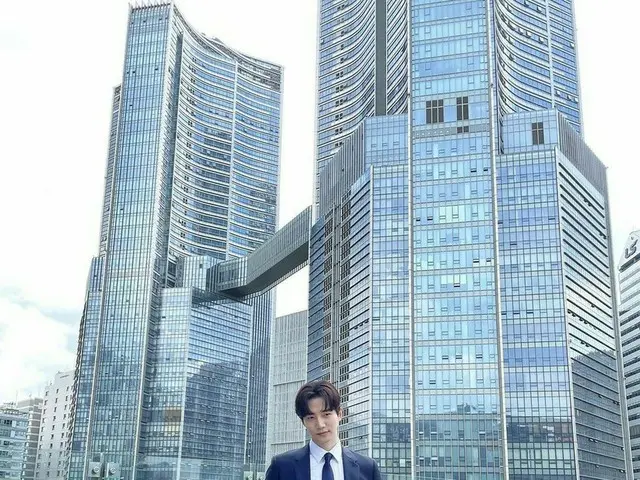 「2PM」ジュノ、セクシーなスーツ姿に視線釘付け