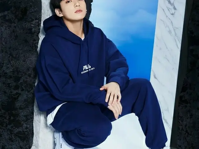 「BTS（防弾少年団）」ジョングク、たくましいフィジカルと幻想的なビジュアルで魅力的な秋の男に変身