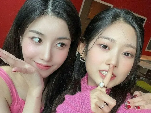 「IZ*ONE」出身クォン・ウンビ×キム・ミンジュ、可愛い子の隣に可愛い子…美貌も友情もキラキラ