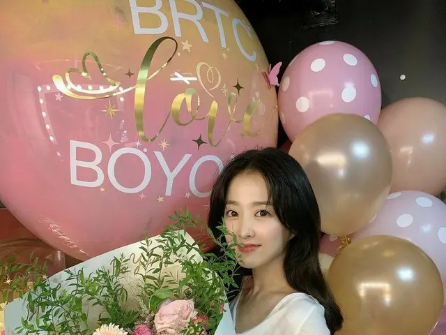 女優パク・ボヨン、風船より小さな顔!!…清純なお姫様のような美貌