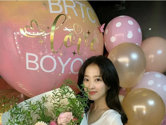 女優パク・ボヨン、さらに美しくなった美貌輝く近況ショット披露