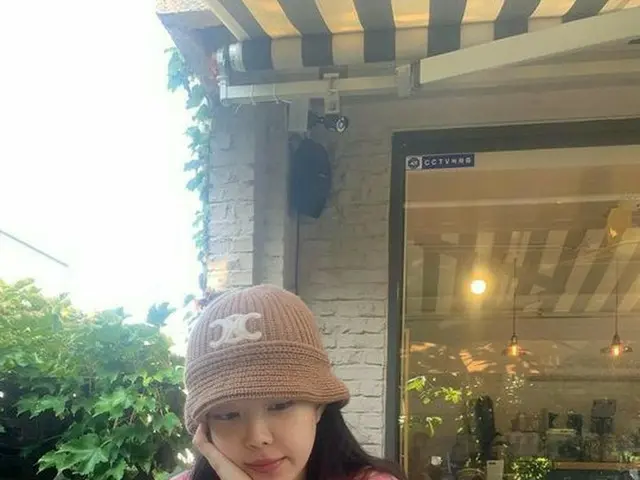 「Apink」出身ソン・ナウン、ニット帽て誇ったナチュラルな美貌…すっぴんなのに美しさ最強