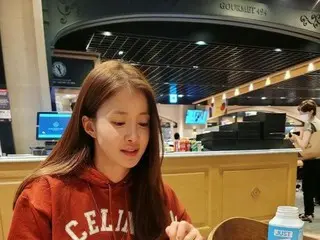女優イ・シヨン、今晩のメニューは和食…ラグジュアリーな日常